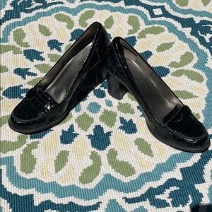 Bandolino Black Snakeskin Pumps 8.5